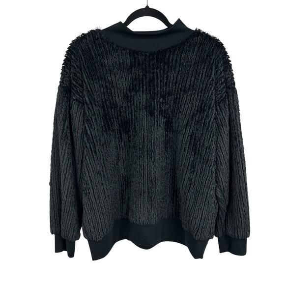 Crown & Ivy Black Fuzzy Knit Ribbed Crewneck Pullover Sweater Womens Large - Picture 1 of 6